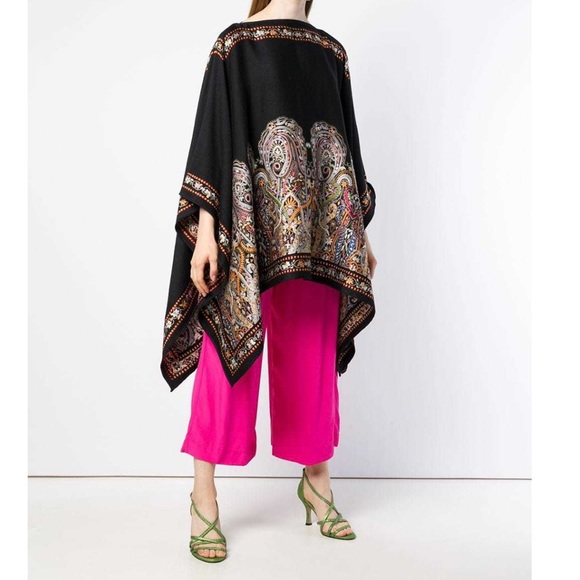 Etro Wool Poncho Embroidered one size NWT Made in Milan
